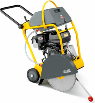 Резчик швов Wacker Neuson MFS-1350CE в прокат в Рязани. У нас лучшая цена за сутки! Возможность взять в аренду с выгодной скидкой до 40% при экспресс доставке 24/7. И помните, ночью стоимость еще дешевле на 30%! #арендапрокат #виброплита #выгодно